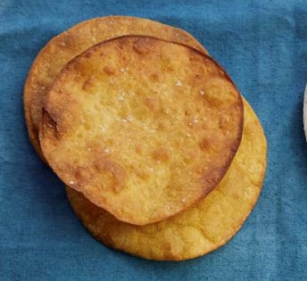 Homemade tostadas (Tostadas caseras)