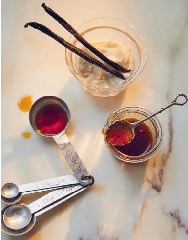 Homemade vanilla extract 