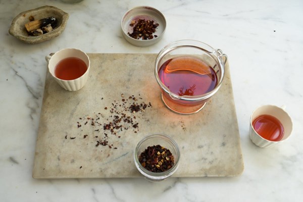 Homemade vitamin C tea blend