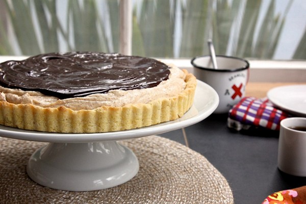 Honey almond butter chocolate tart