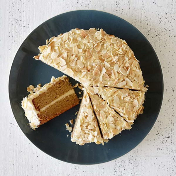 Honey and almond cake