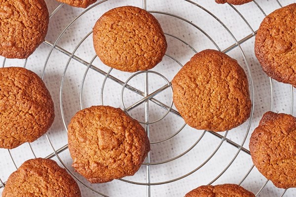  Honey and cinnamon spelt cookies