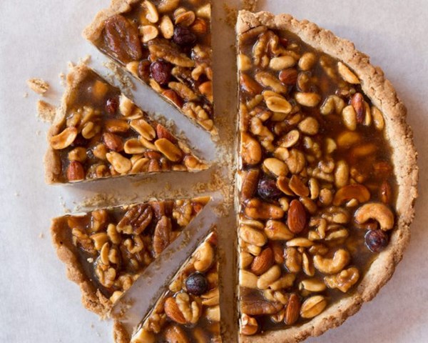 Honey and nut orange tarts