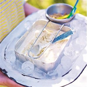 Honey and sesame ice cream