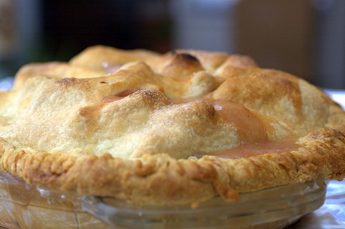 Honey bourbon caramel peach pie