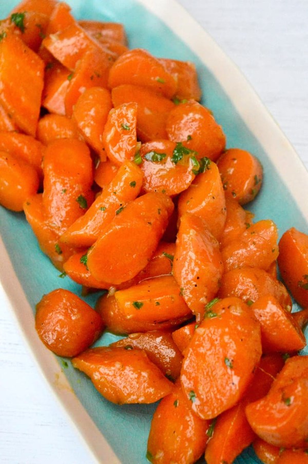 Honey butter glazed carrots with garlic 