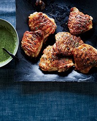Honey-butter-grilled chicken thighs with parsley sauce