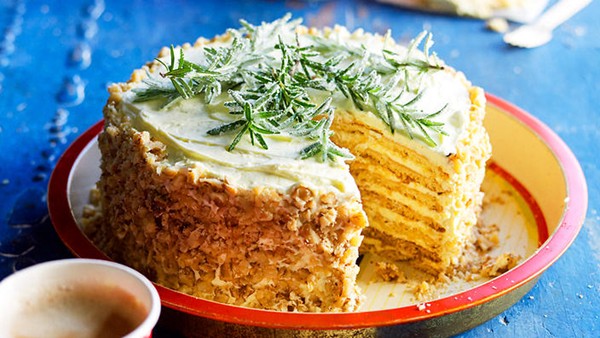 Honey cake (Medovnik)