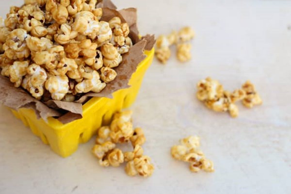 Honey caramel corn