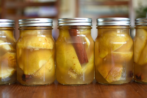 Honey cinnamon pears
