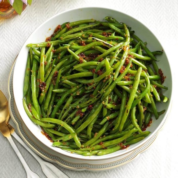 Honey garlic green beans