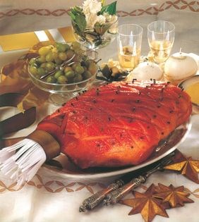 Honey-glazed spiced ham