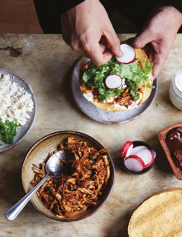 Honey-glazed turkey tinga