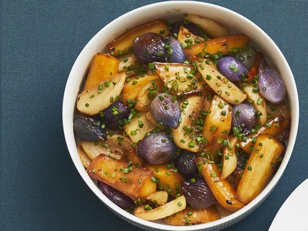Honey-glazed turnips, parsnips and pearl onions