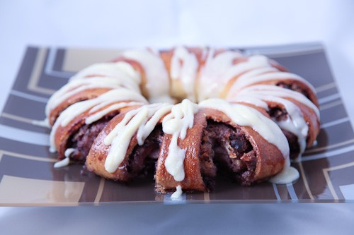 Honey lemon olive oil whole-wheat red wine Italian meringue coffee cake with dark chocolate and toasted hazelnuts