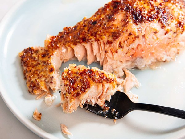 Honey mustard broiled salmon