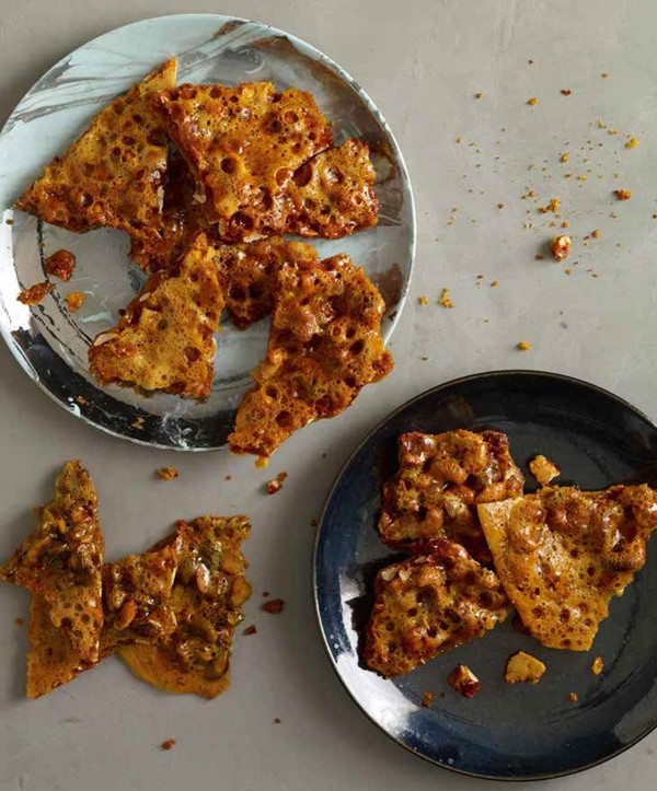 Honey peanut brittle