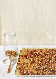 Honey-puffed wholegrain cereal