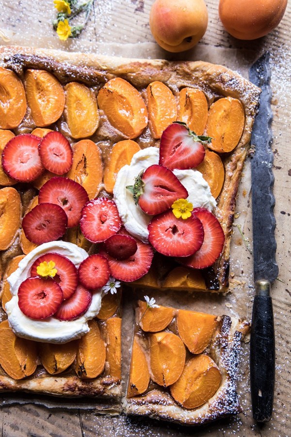 Honey strawberry apricot tart