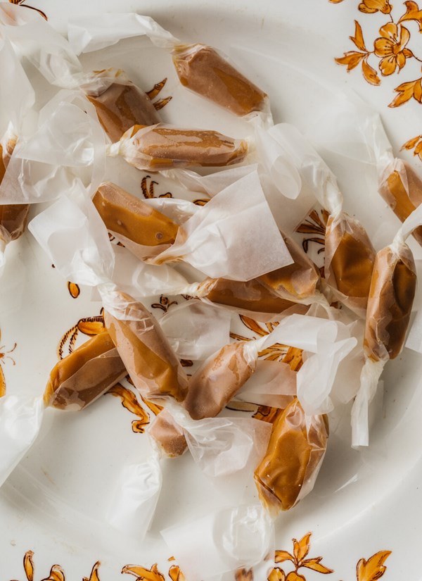 Honey-stretched taffy
