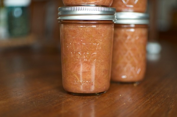 Honey sweetened rhubarb compote with ginger 