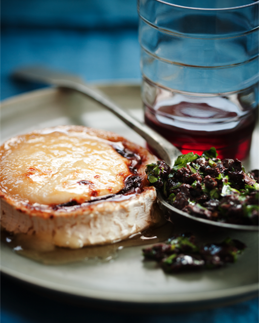 Honey-toasted chèvre with tapenade