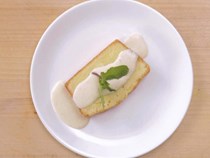 Honey vanilla crème fraîche