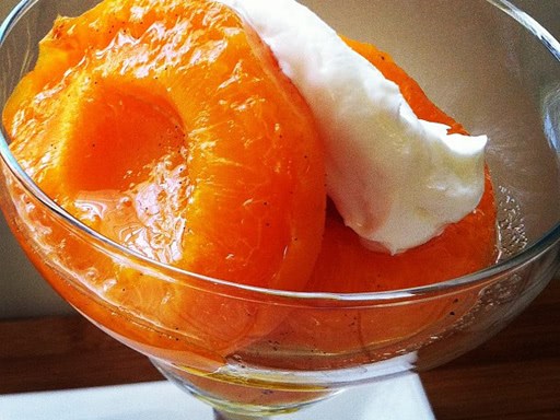 Honey vanilla poached apricots