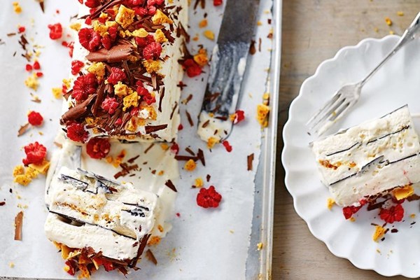 Honeycomb & raspberry Viennetta