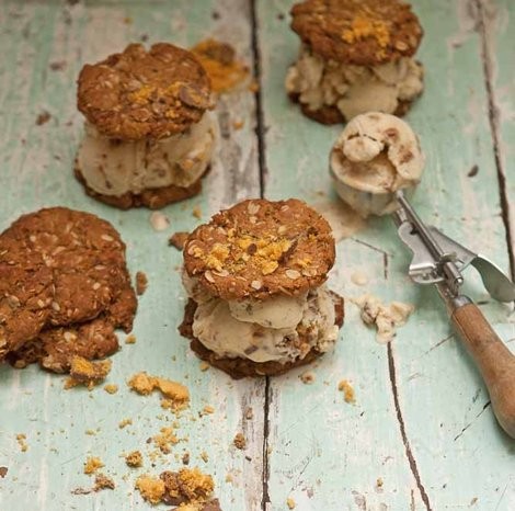 Honeycomb and Anzac cookie ice cream sandwich