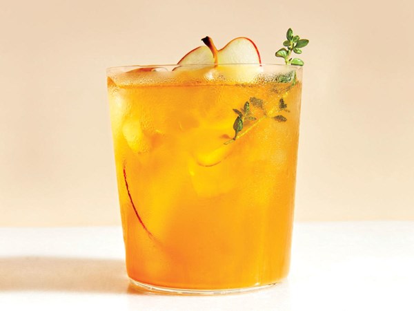 Honeycrisp-maple sipper