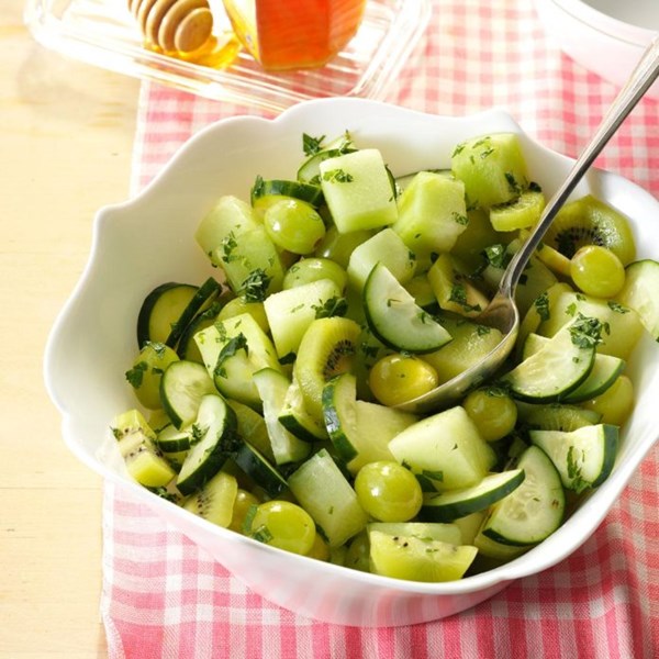 Honeydew salad with lime dressing