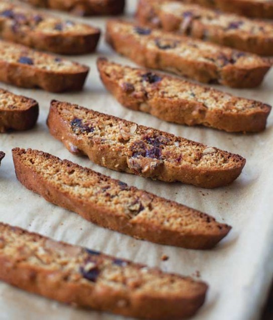 Honeyed biscotti with almonds and dates