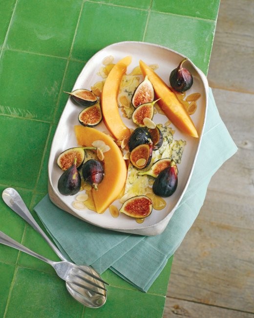 Honeyed fig and melon with blue cheese and almonds