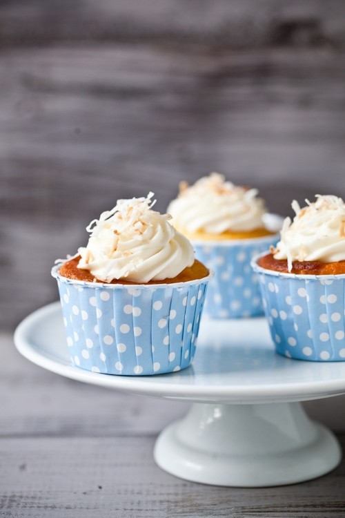 Honeysuckle and jasmine cupcakes