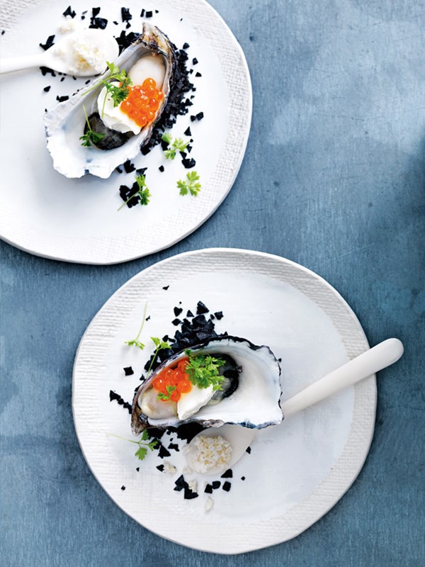 Horseradish and  crème fraîche oysters