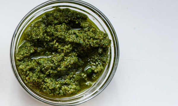 Horseradish-pumpkin seed pesto
