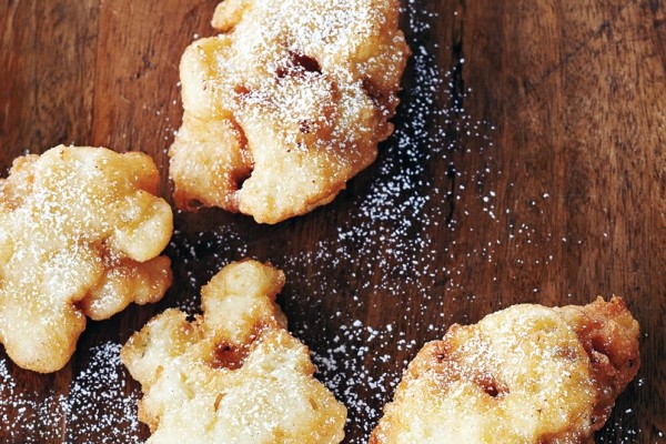 Hot and fresh apple fritters