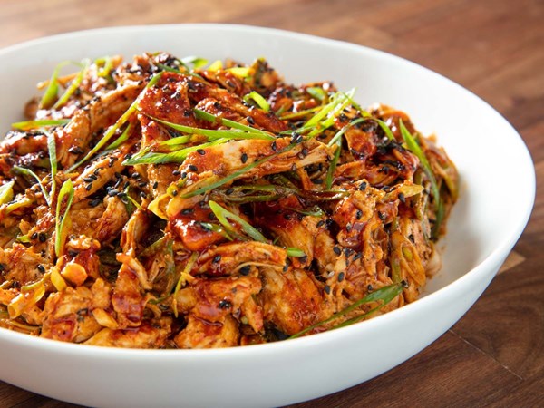 Hot and numbing Sichuan-style turkey salad 
