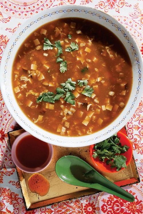 Hot and sour soup (Suan la tang)