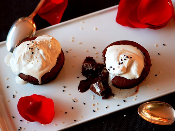 Hot and spicy chocolate cakes