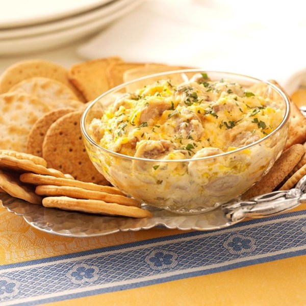 Hot cheddar-mushroom spread
