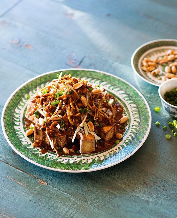 Hot chilli paste (Sambal ulek)