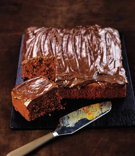 Hot chocolate cake with toffee sauce