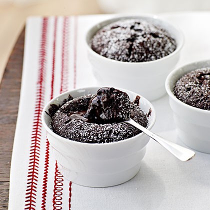 Hot chocolate fudge cakes