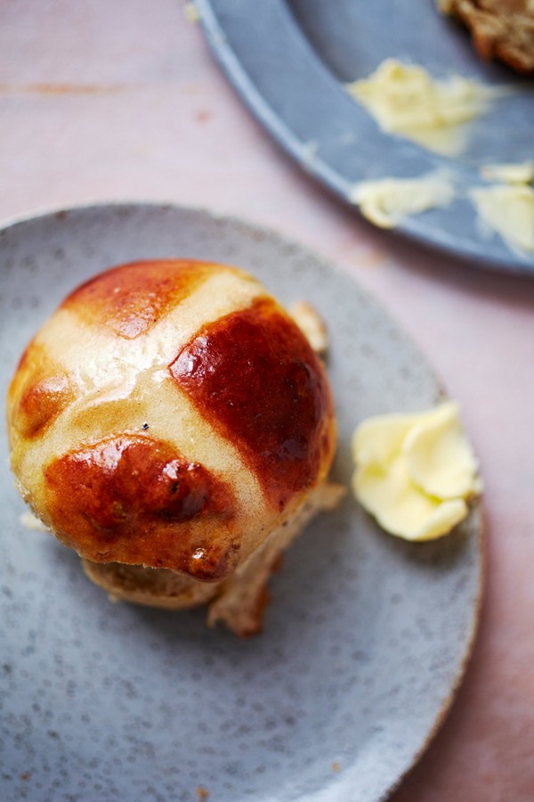 Hot cross buns