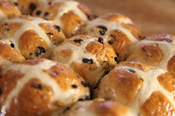 Hot cross buns