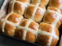 Hot cross buns