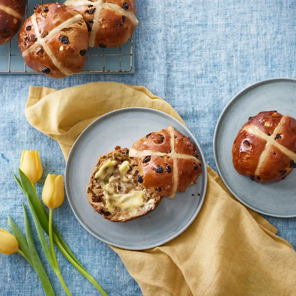 Hot cross buns