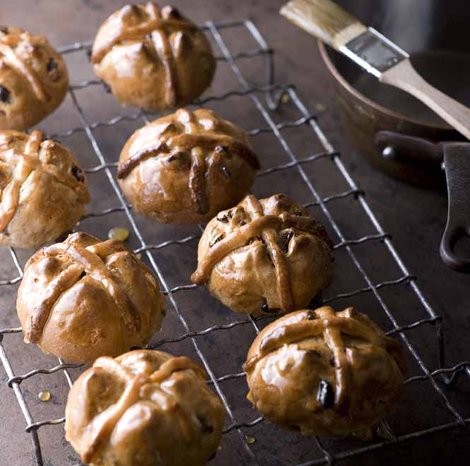 Hot cross buns